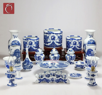 Tại sao đồ thờ thường đi theo cặp đôi